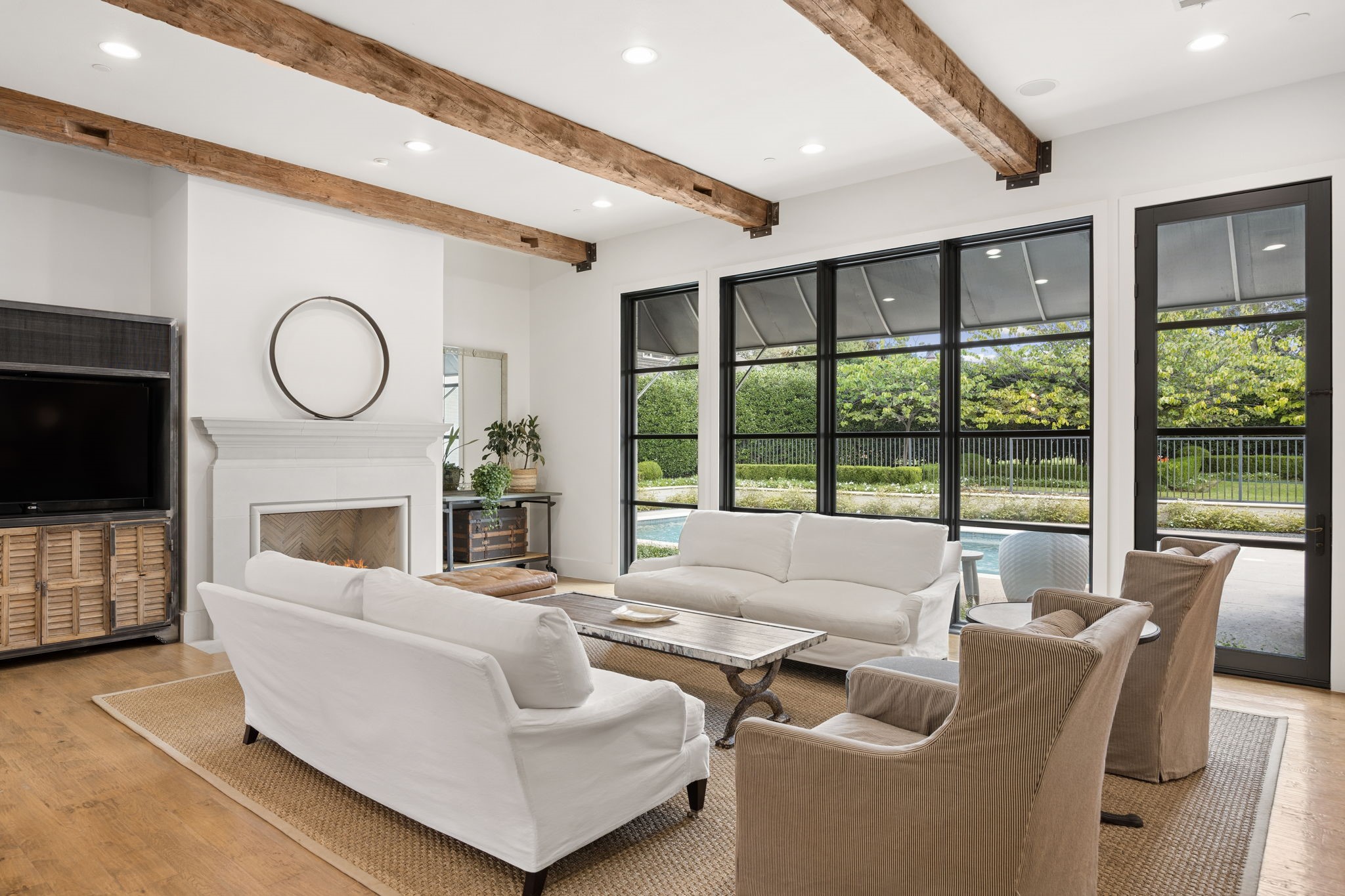 1255 Bolton Court