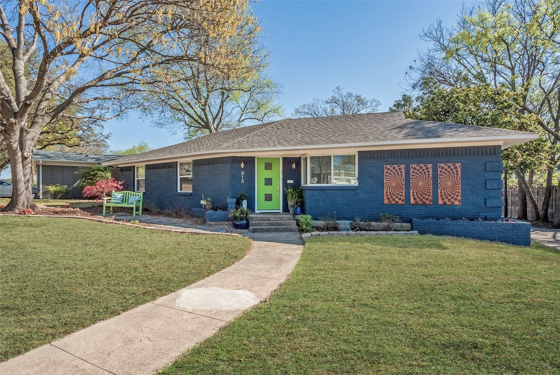 815 Peavy Road