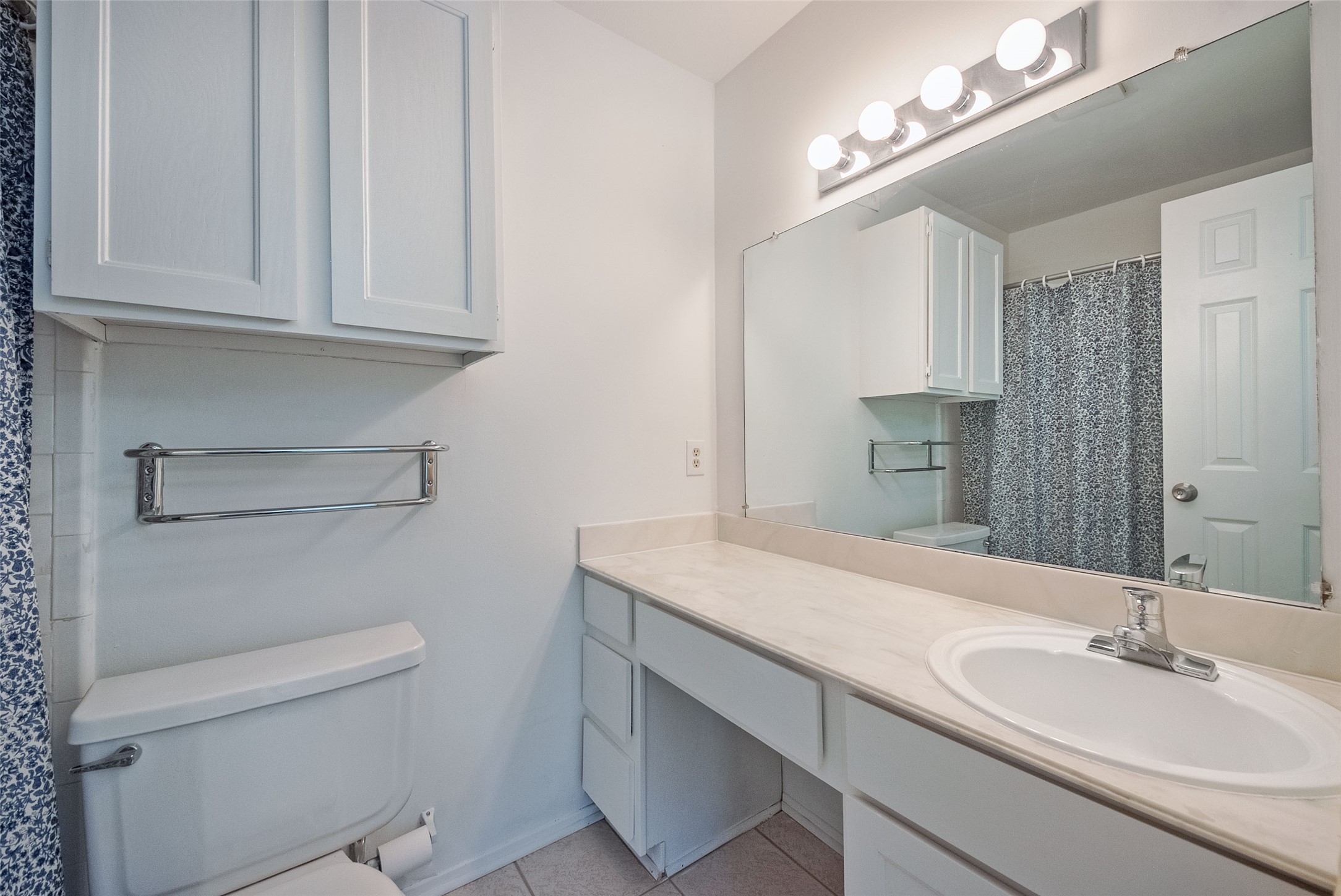 4229 Cole Avenue Unit: 117