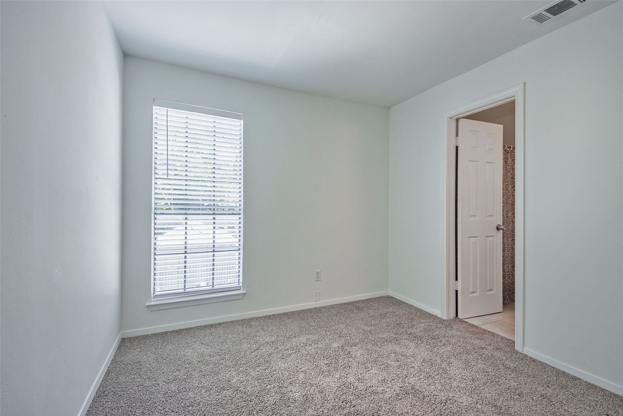 4229 Cole Avenue Unit: 117