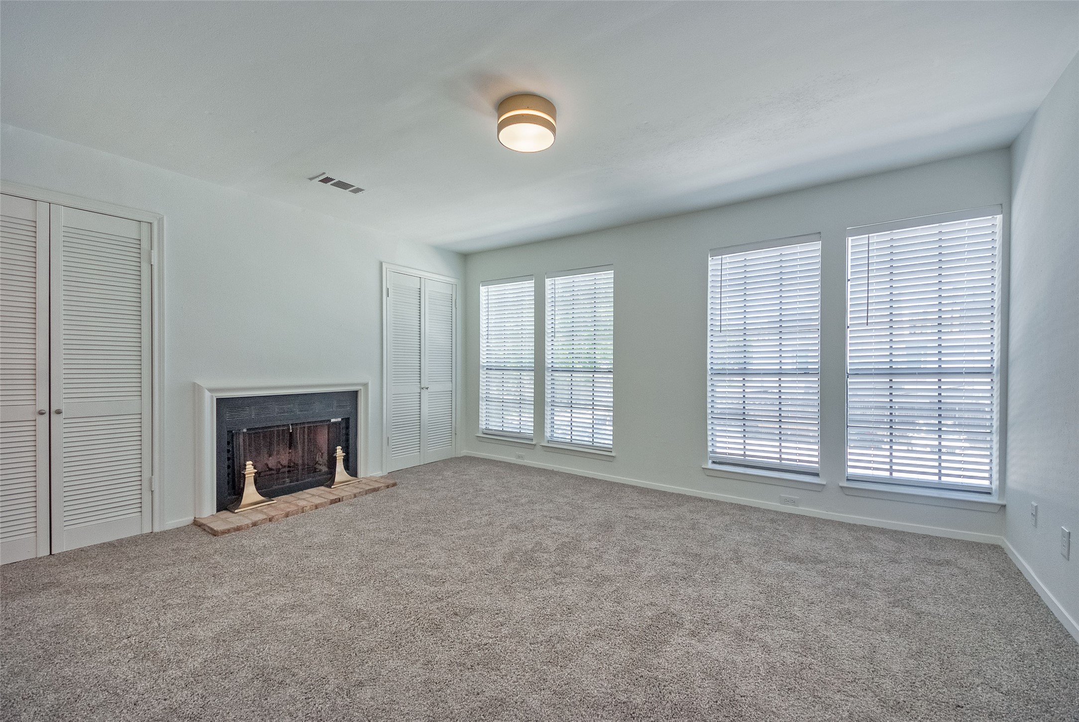 4229 Cole Avenue Unit: 117