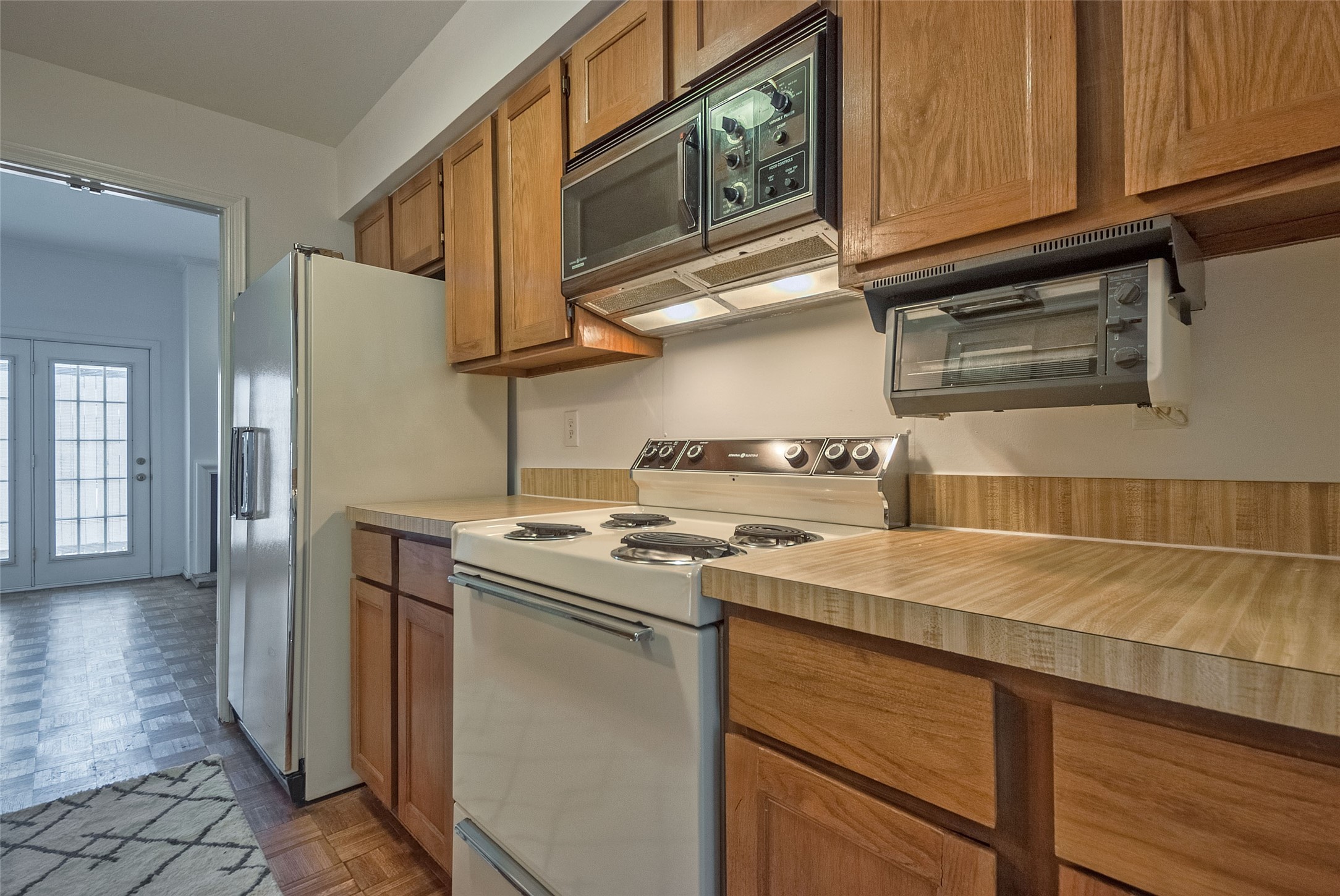 4229 Cole Avenue Unit: 117