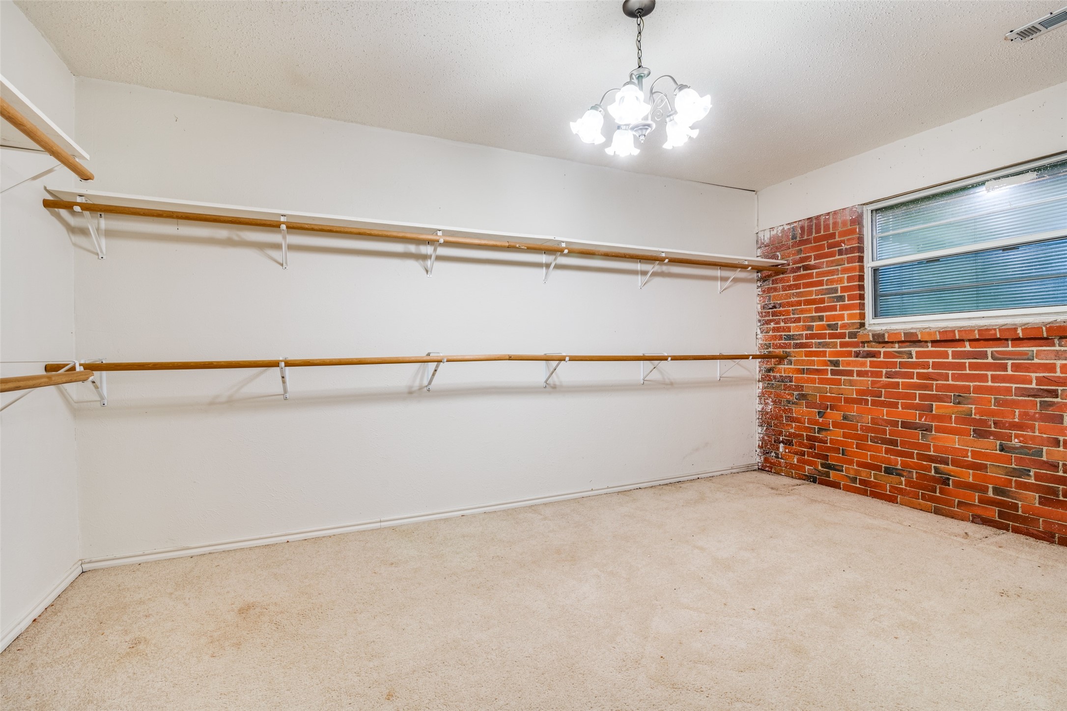 2366 Highwood Drive