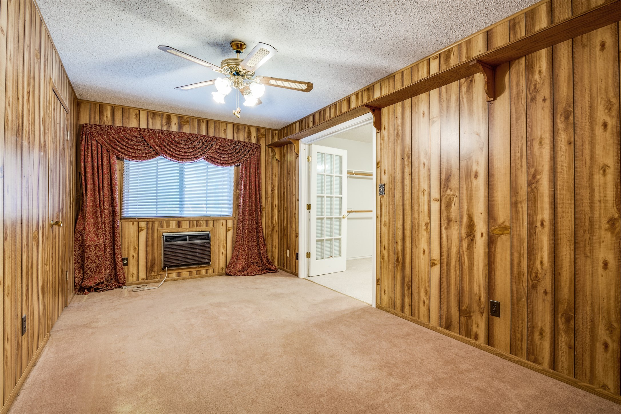 2366 Highwood Drive