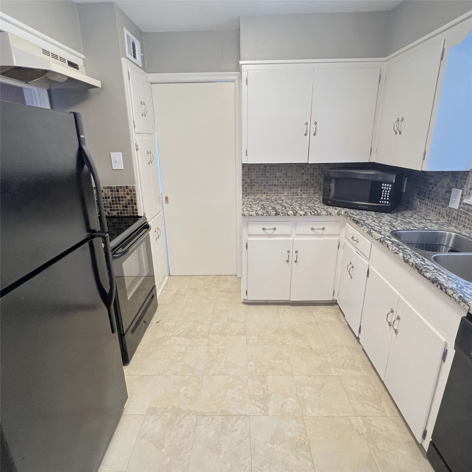 6317 E Lovers Lane