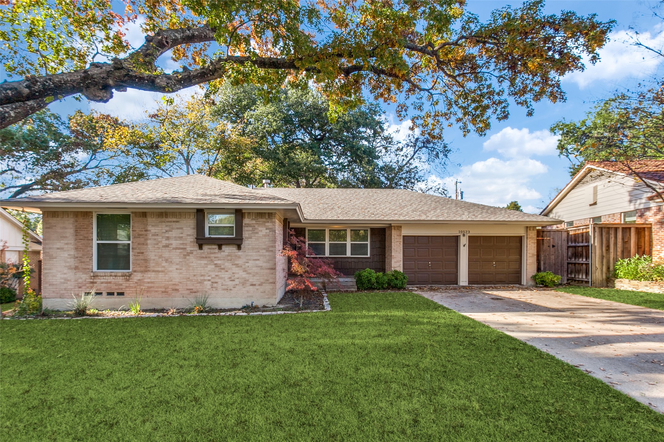 10523 Lake Gardens Drive