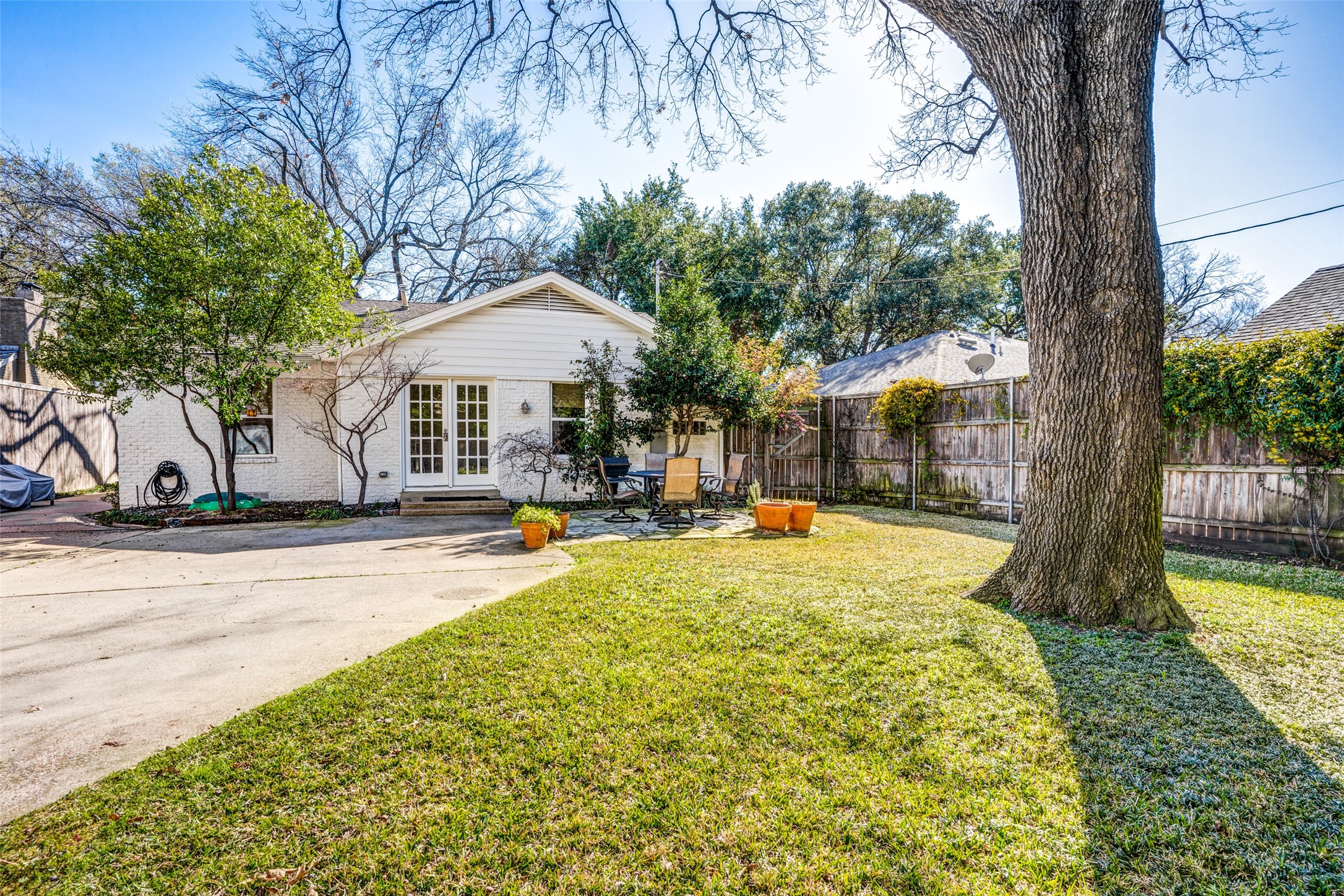 5451 Druid Lane