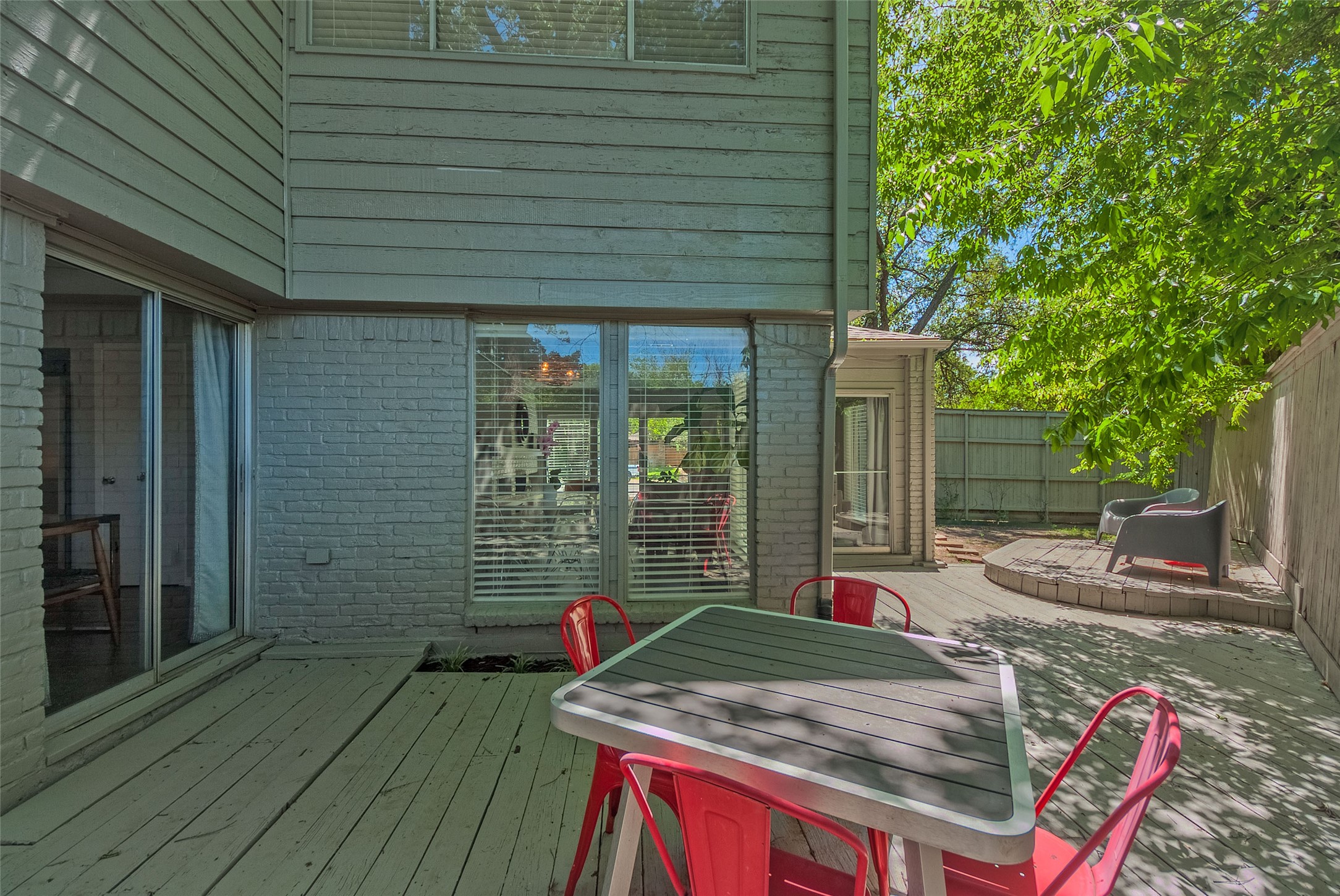 9401 Summerhill Lane