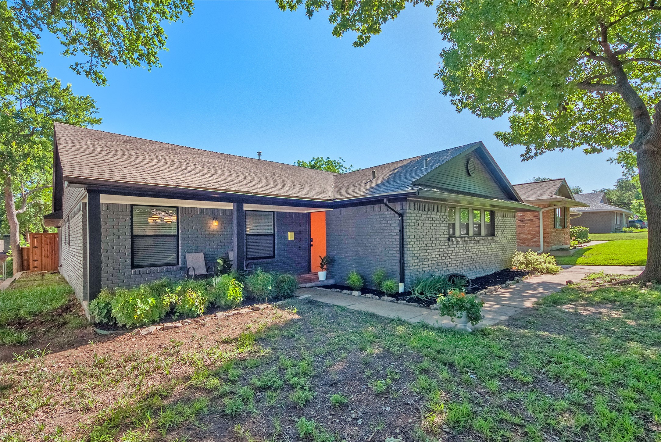 9025 Westglen Drive