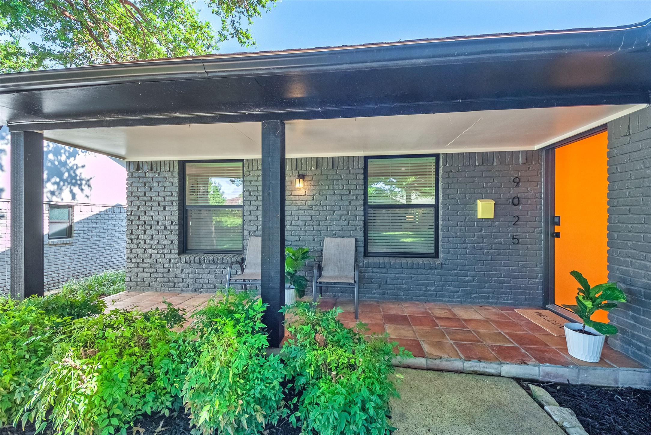 9025 Westglen Drive
