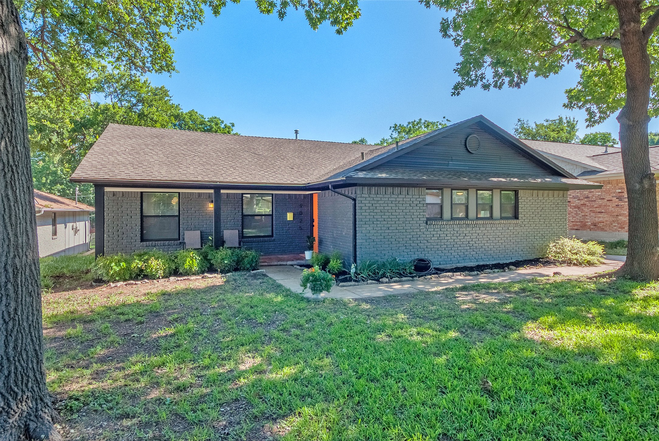 9025 Westglen Drive