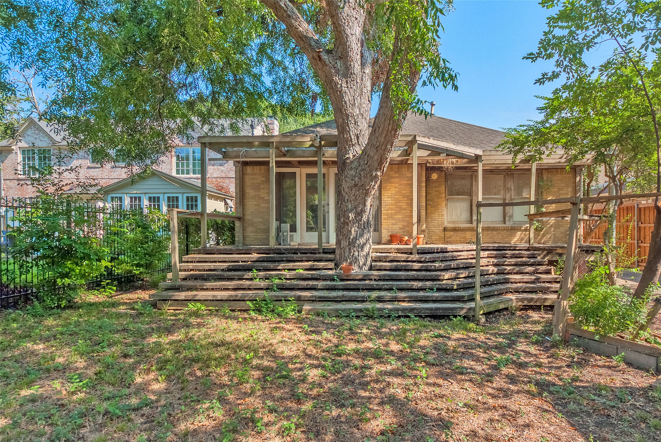 5906 Morningside Avenue