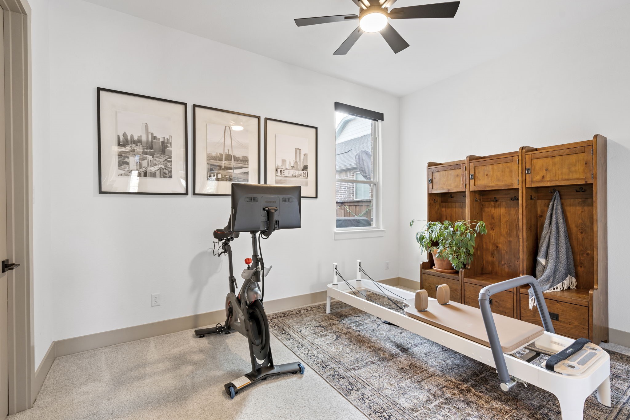 1476 William Way