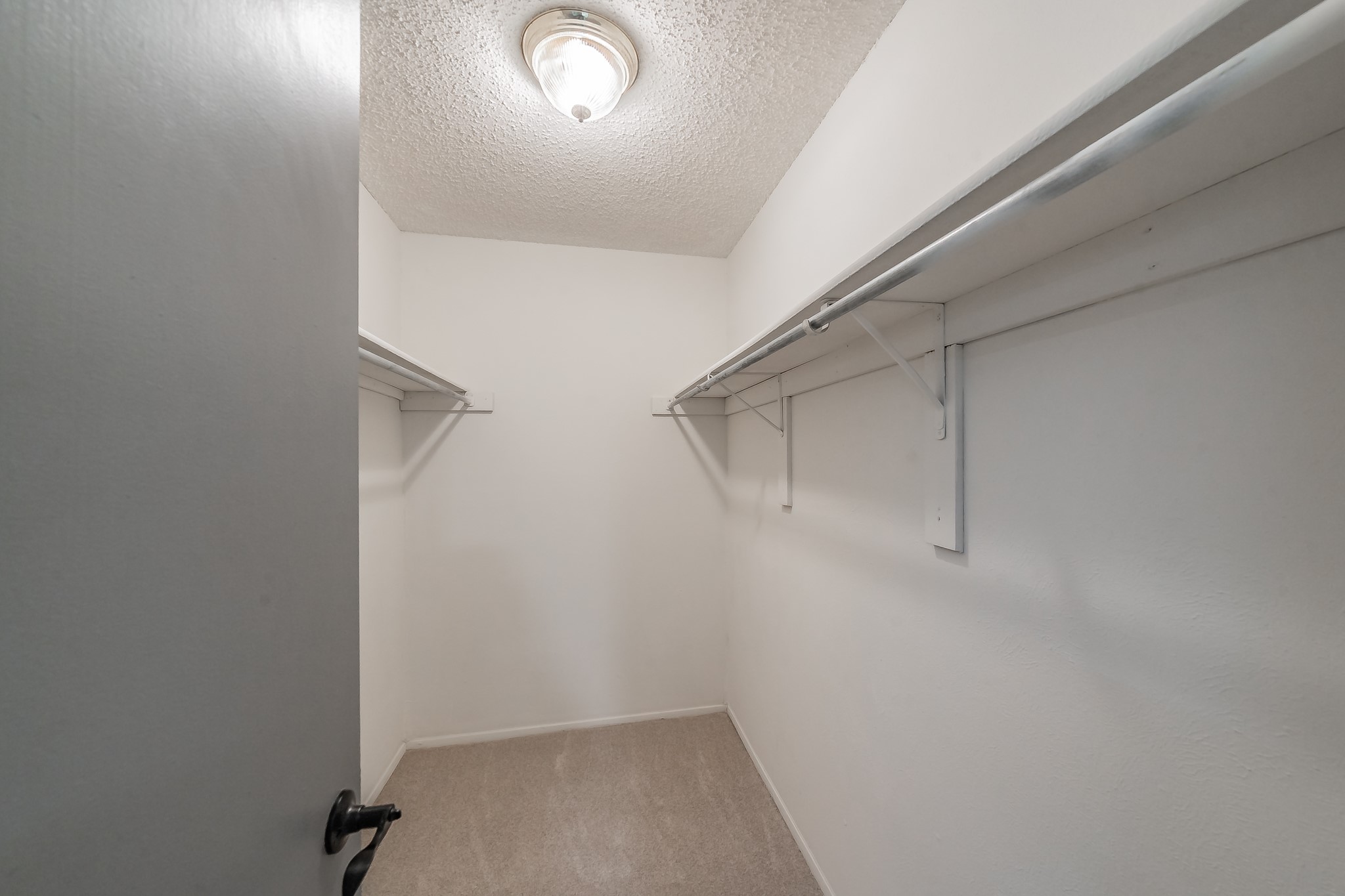 5300 Keller Springs Road 1095