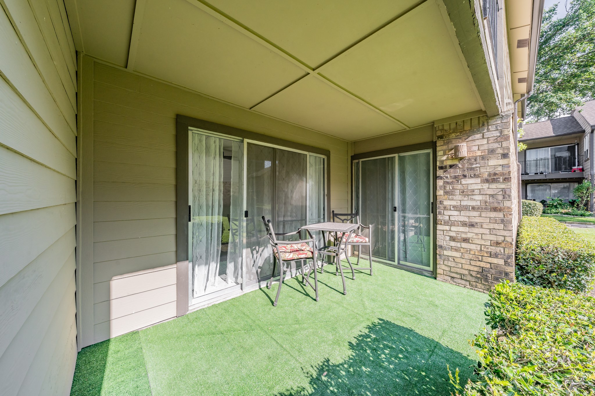 5300 Keller Springs Road 1095