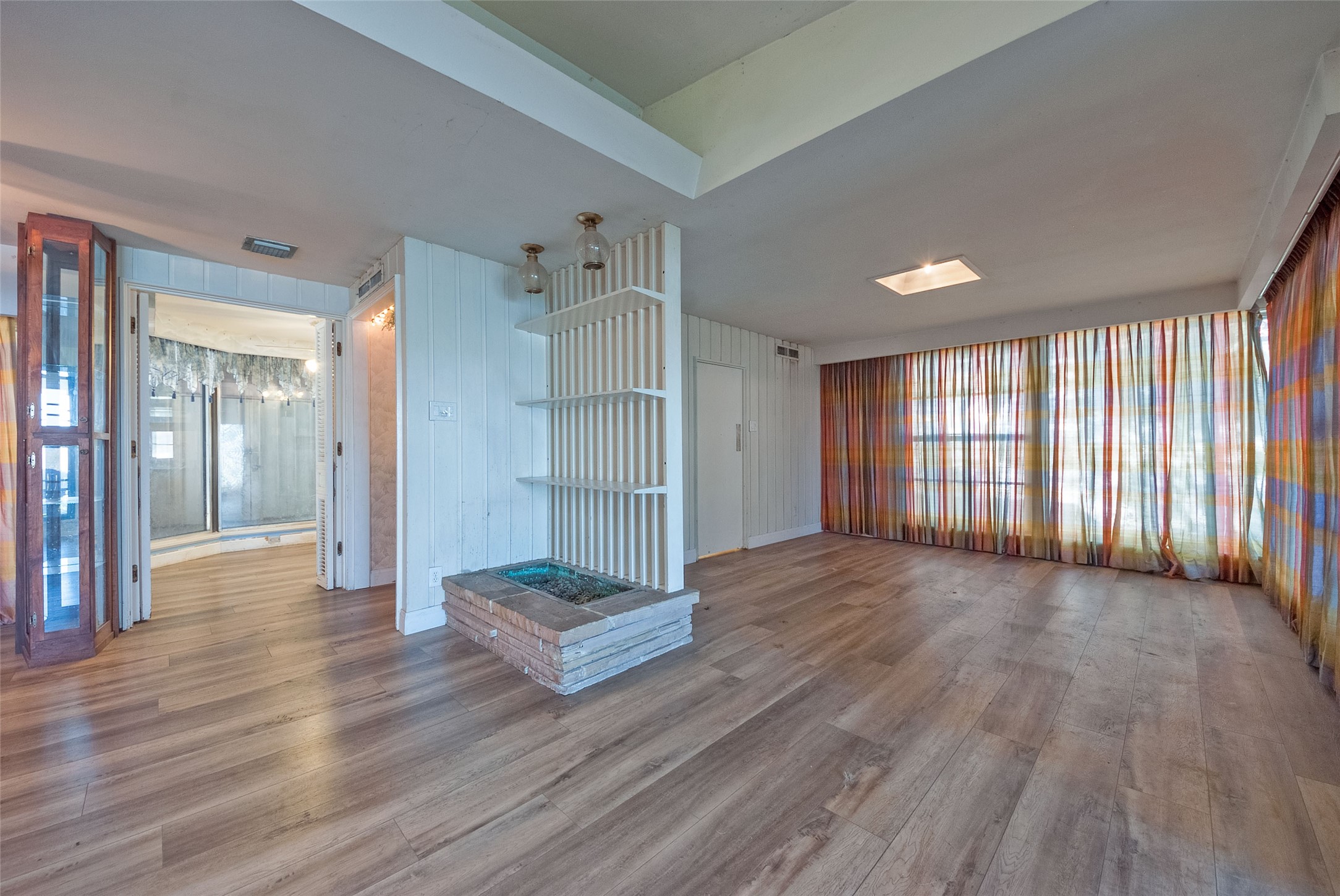 3505 W Lawther Drive