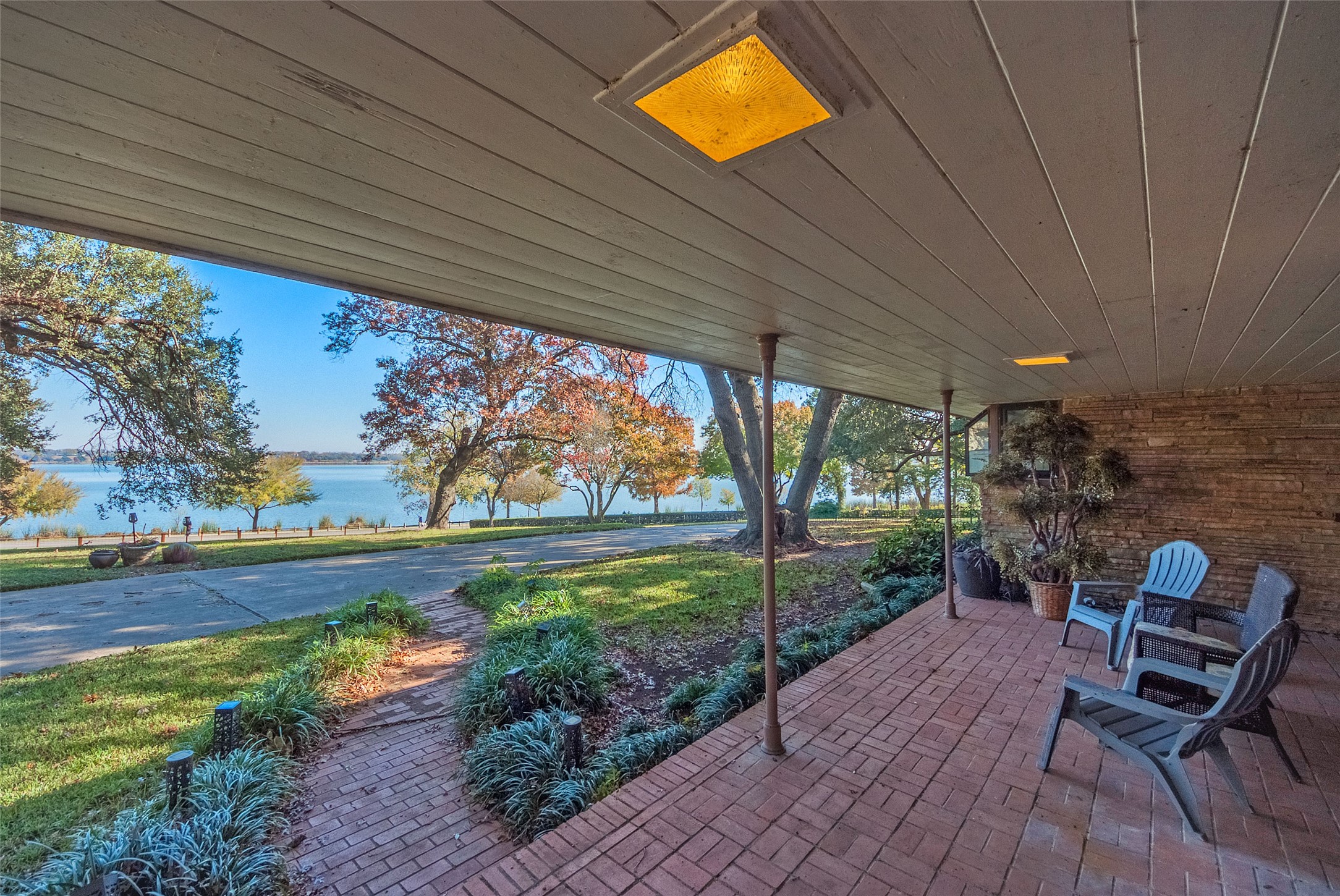 3505 W Lawther Drive