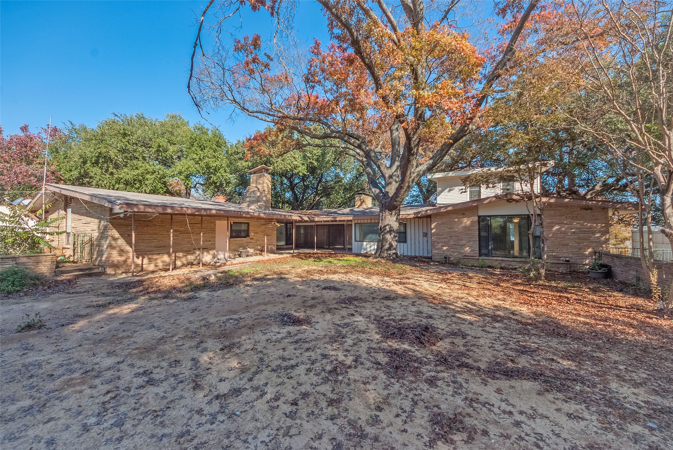 3505 W Lawther Drive