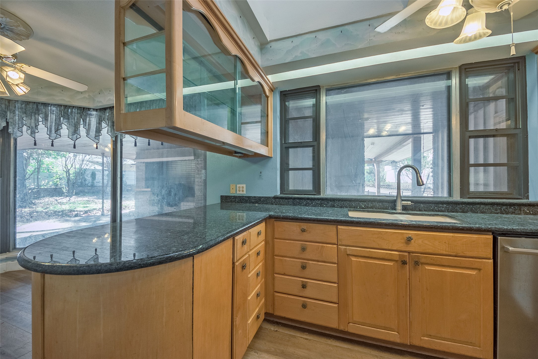 3505 W Lawther Drive