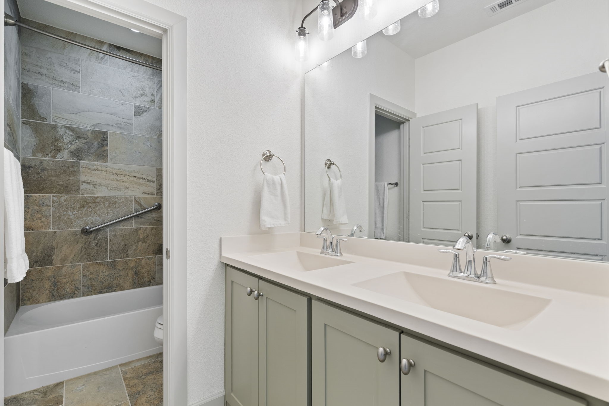 7044 Silverberry Street