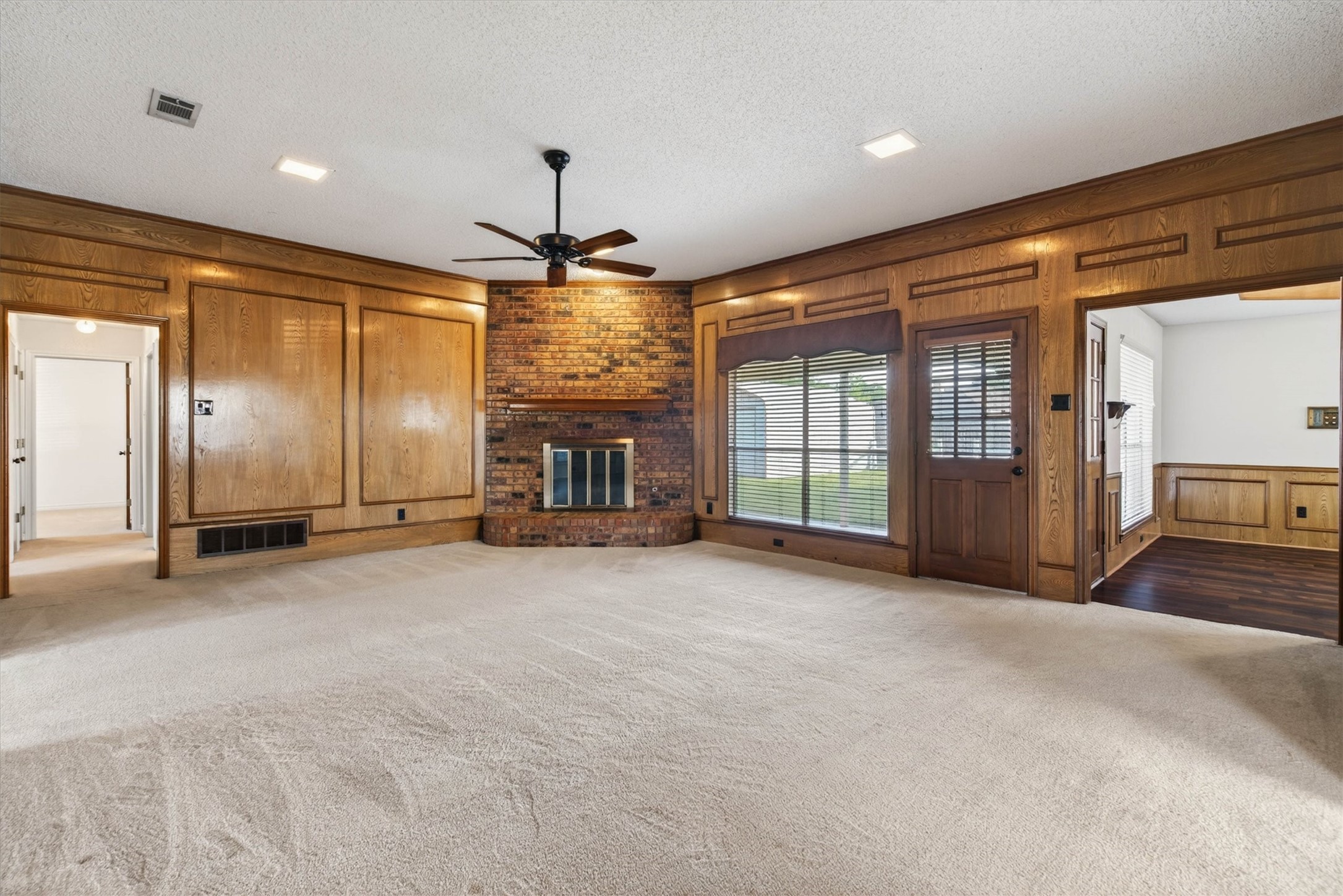 1838 Meadowview Drive