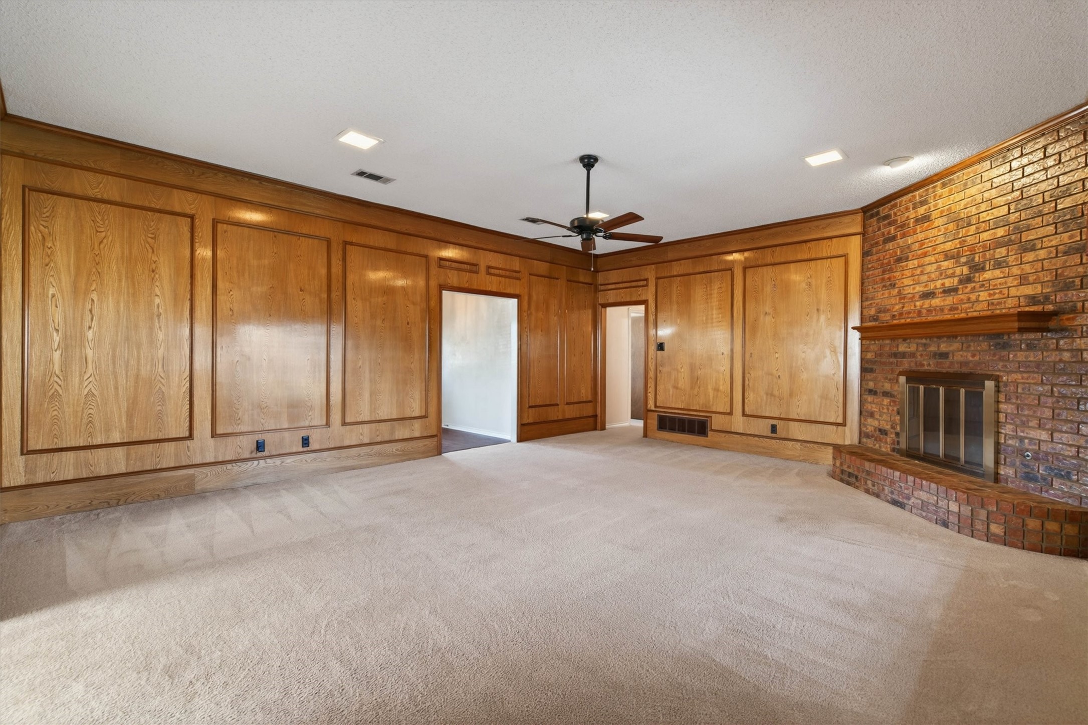 1838 Meadowview Drive