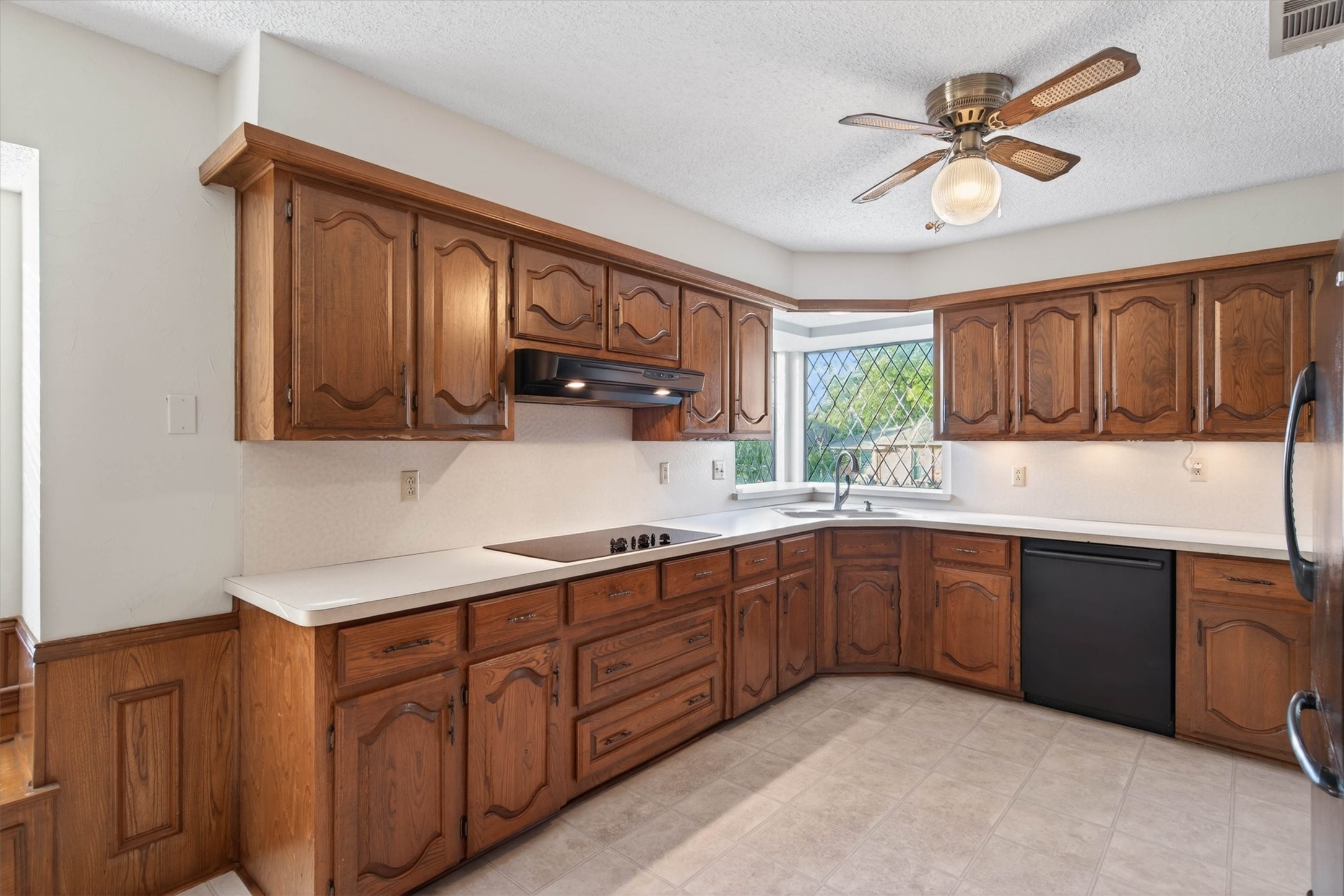 1838 Meadowview Drive