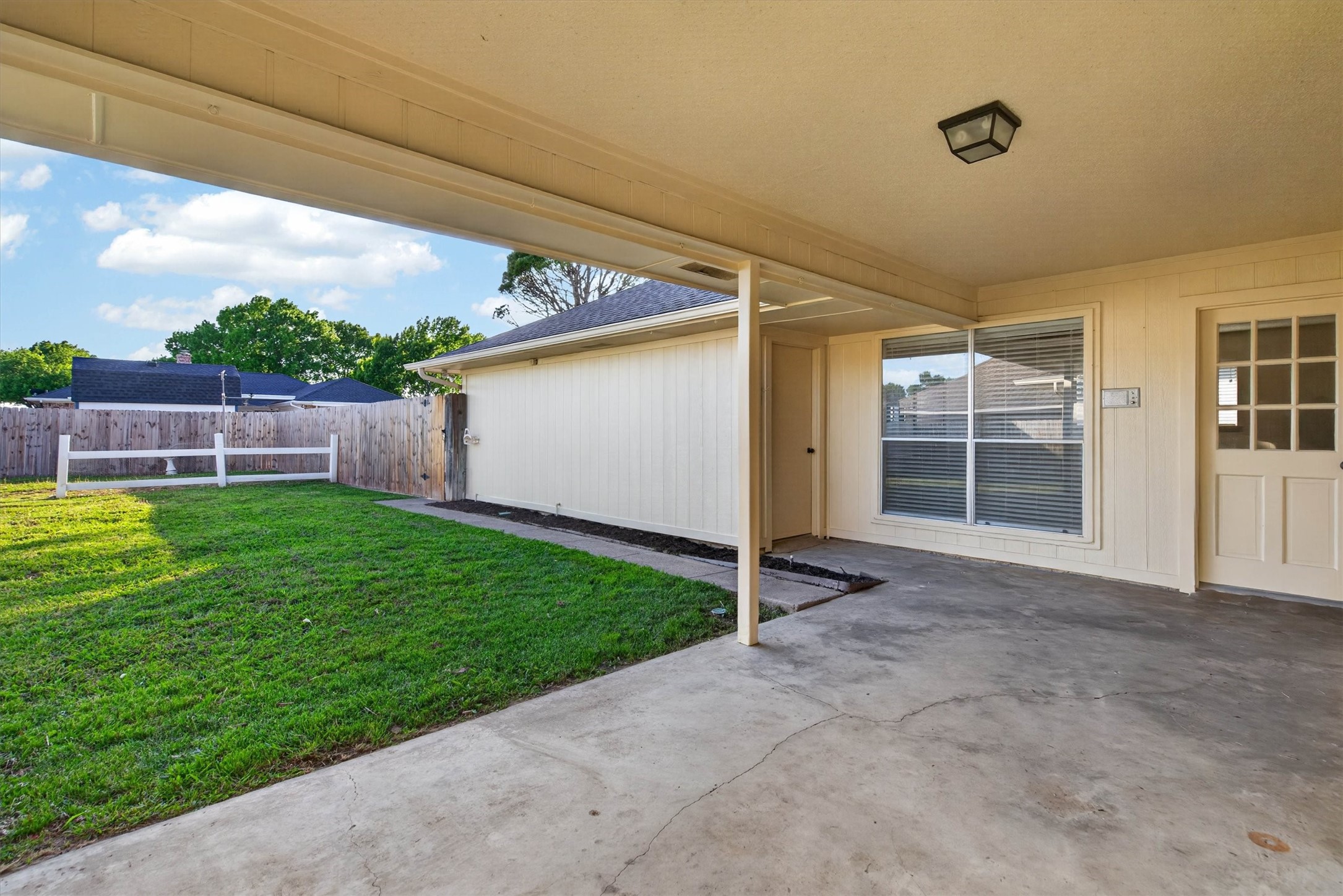 1838 Meadowview Drive