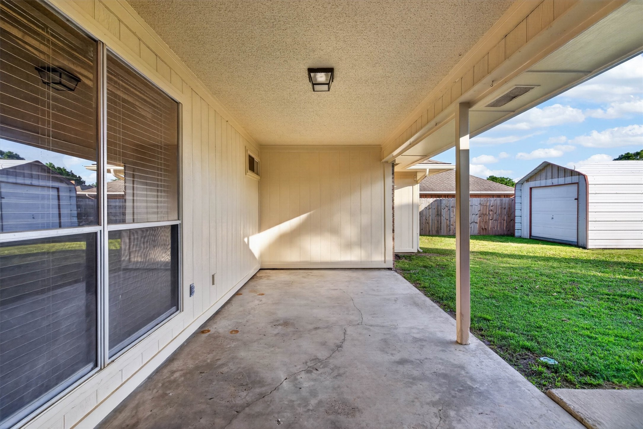 1838 Meadowview Drive