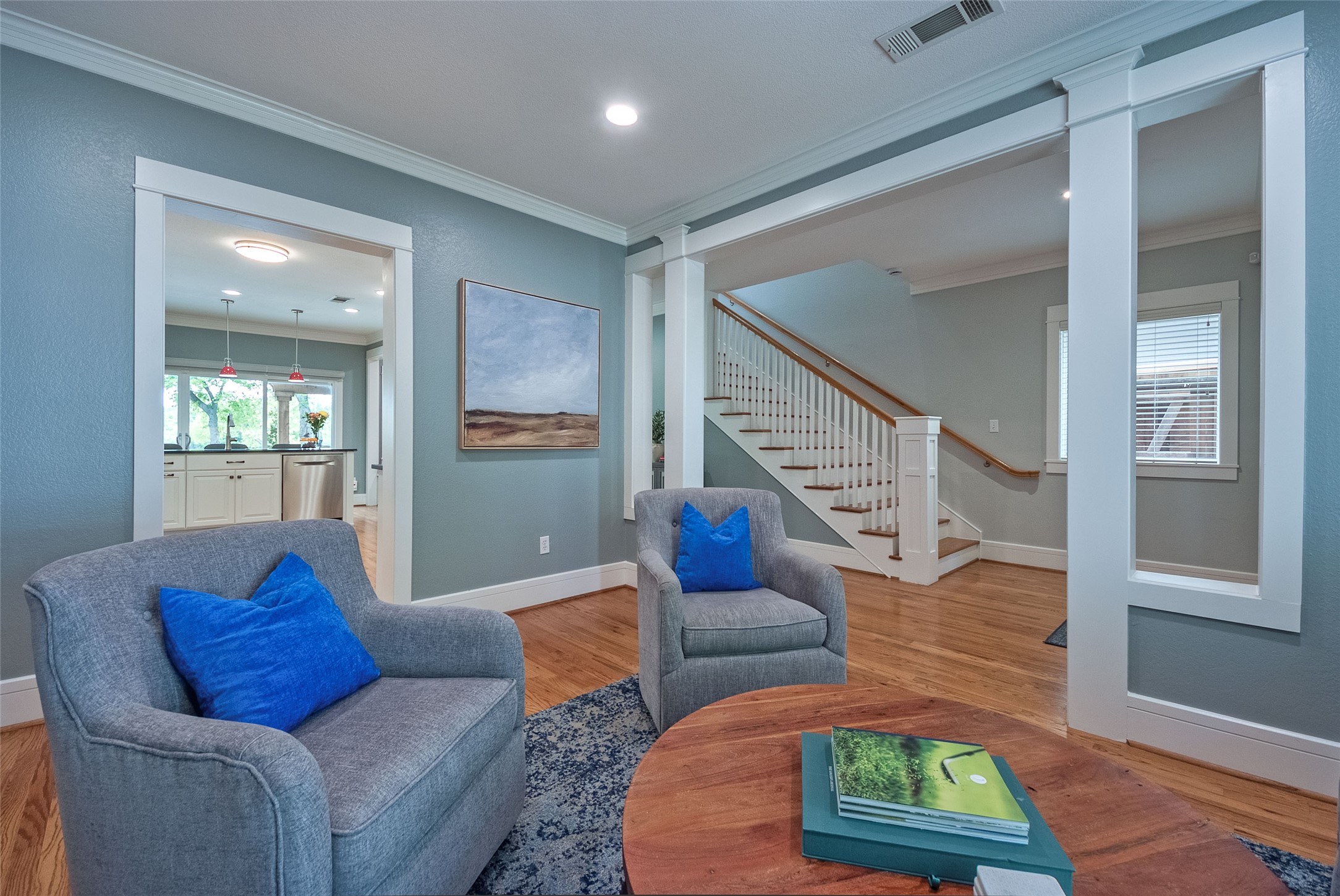 6906 La Vista Drive
