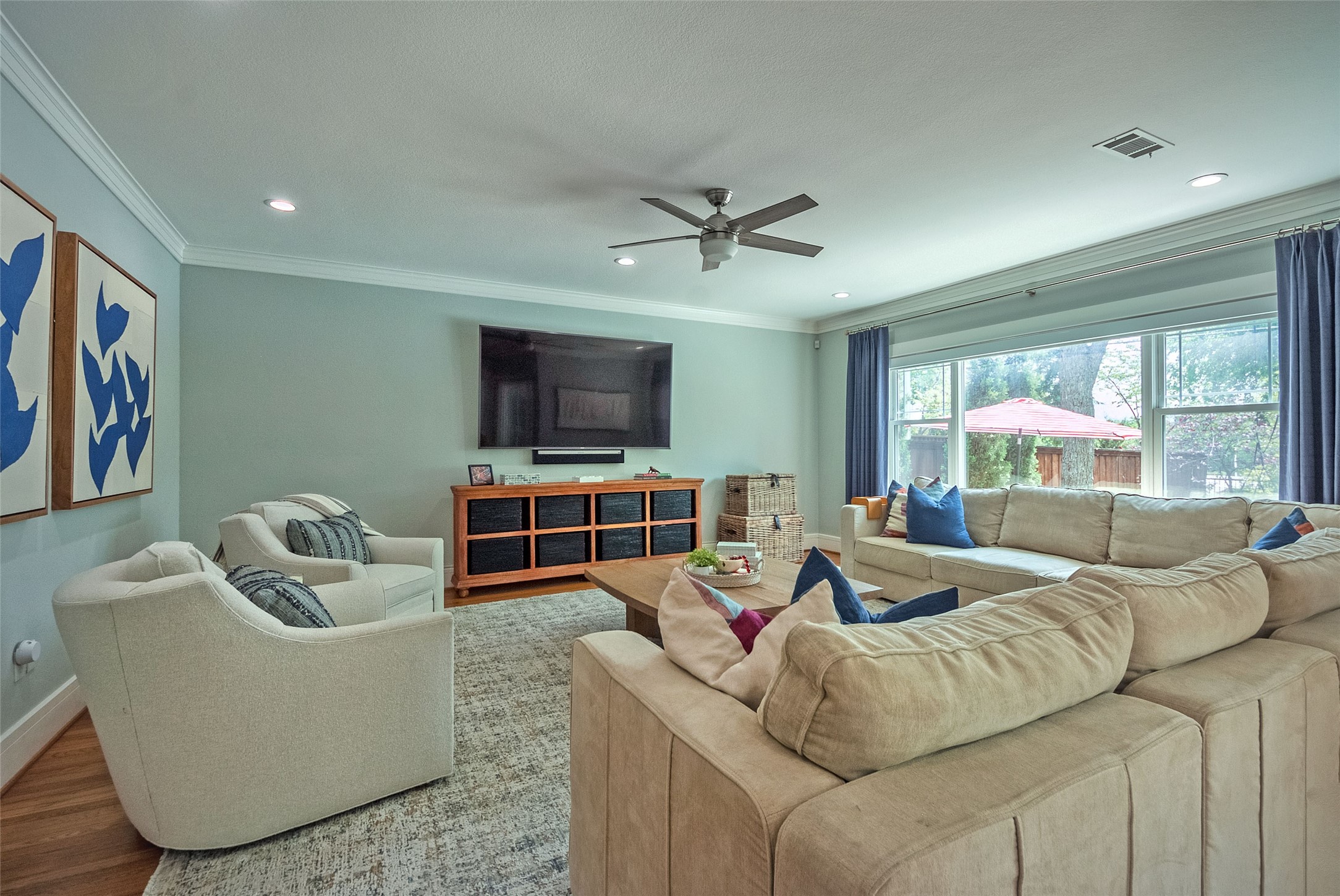 6906 La Vista Drive