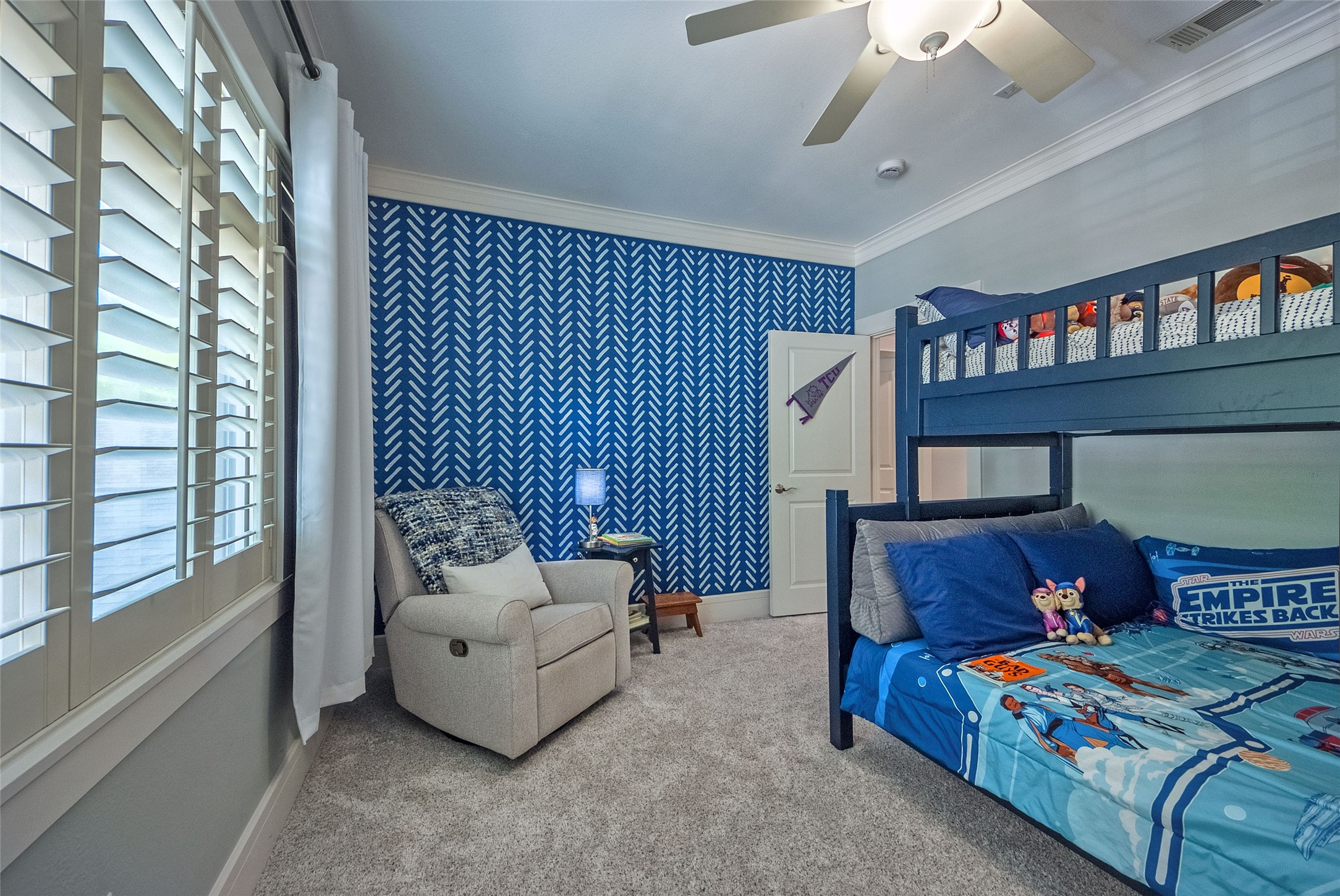 6906 La Vista Drive