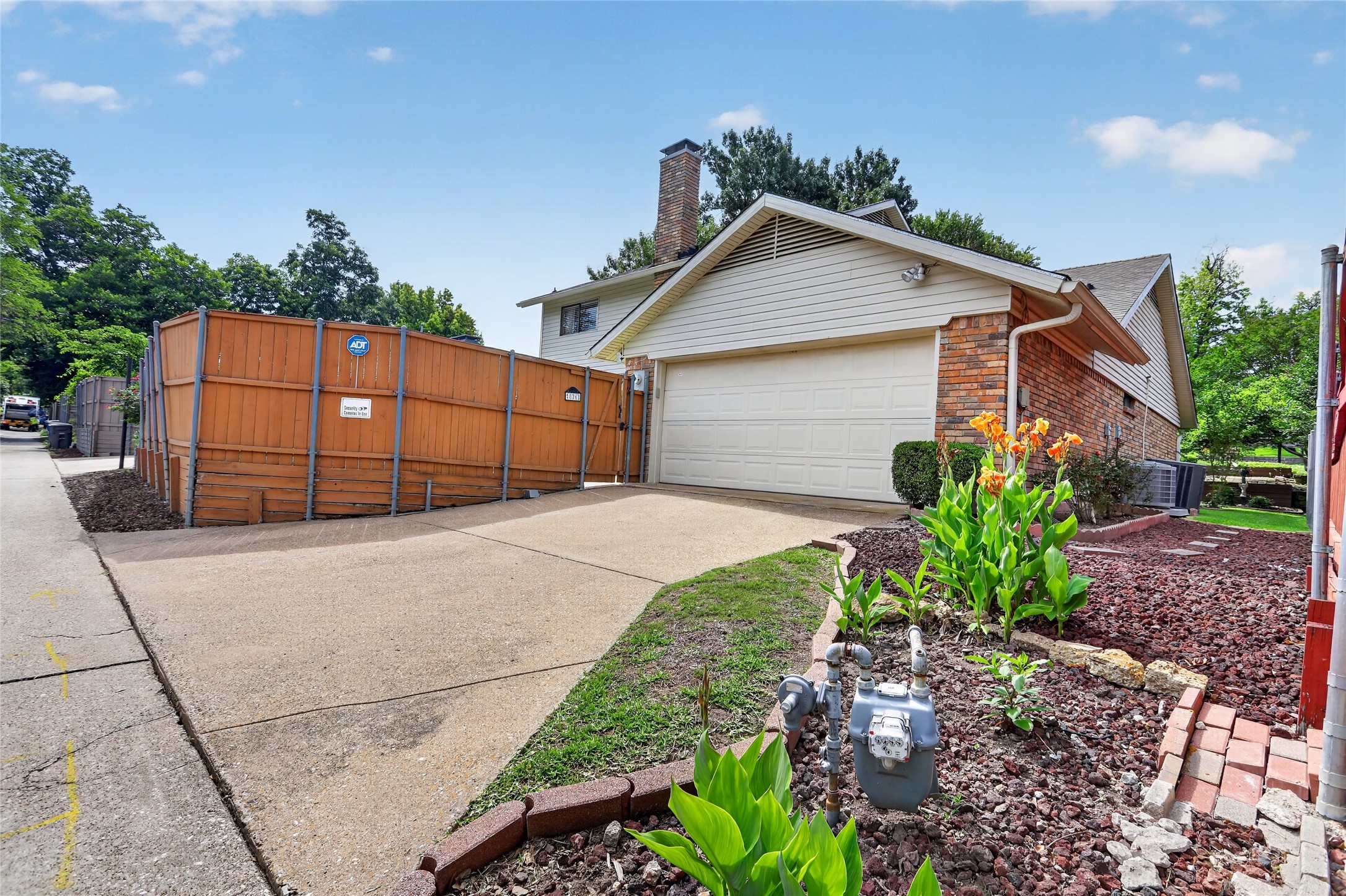 8261 Club Meadows Drive