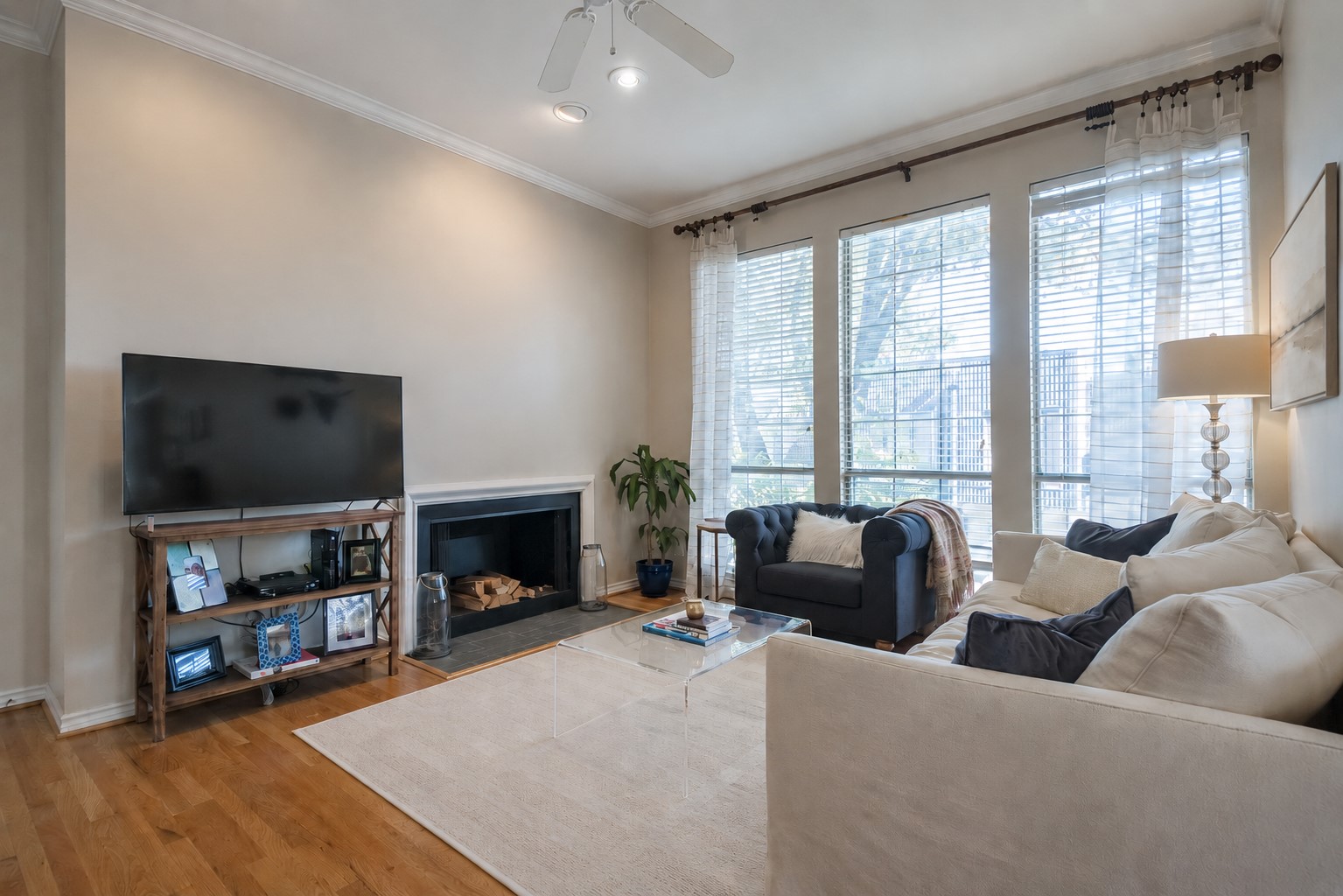 4106 Newton Avenue 103
