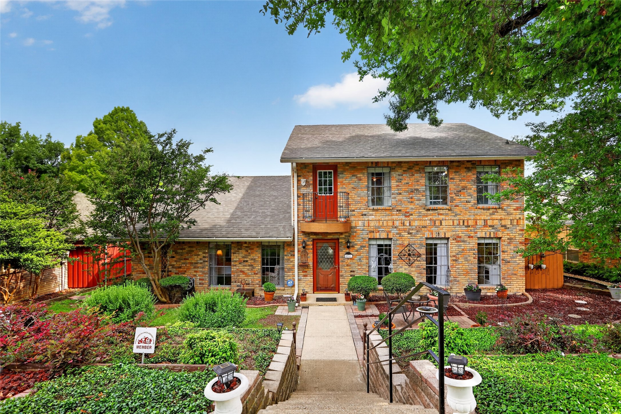 8261 Club Meadows Drive