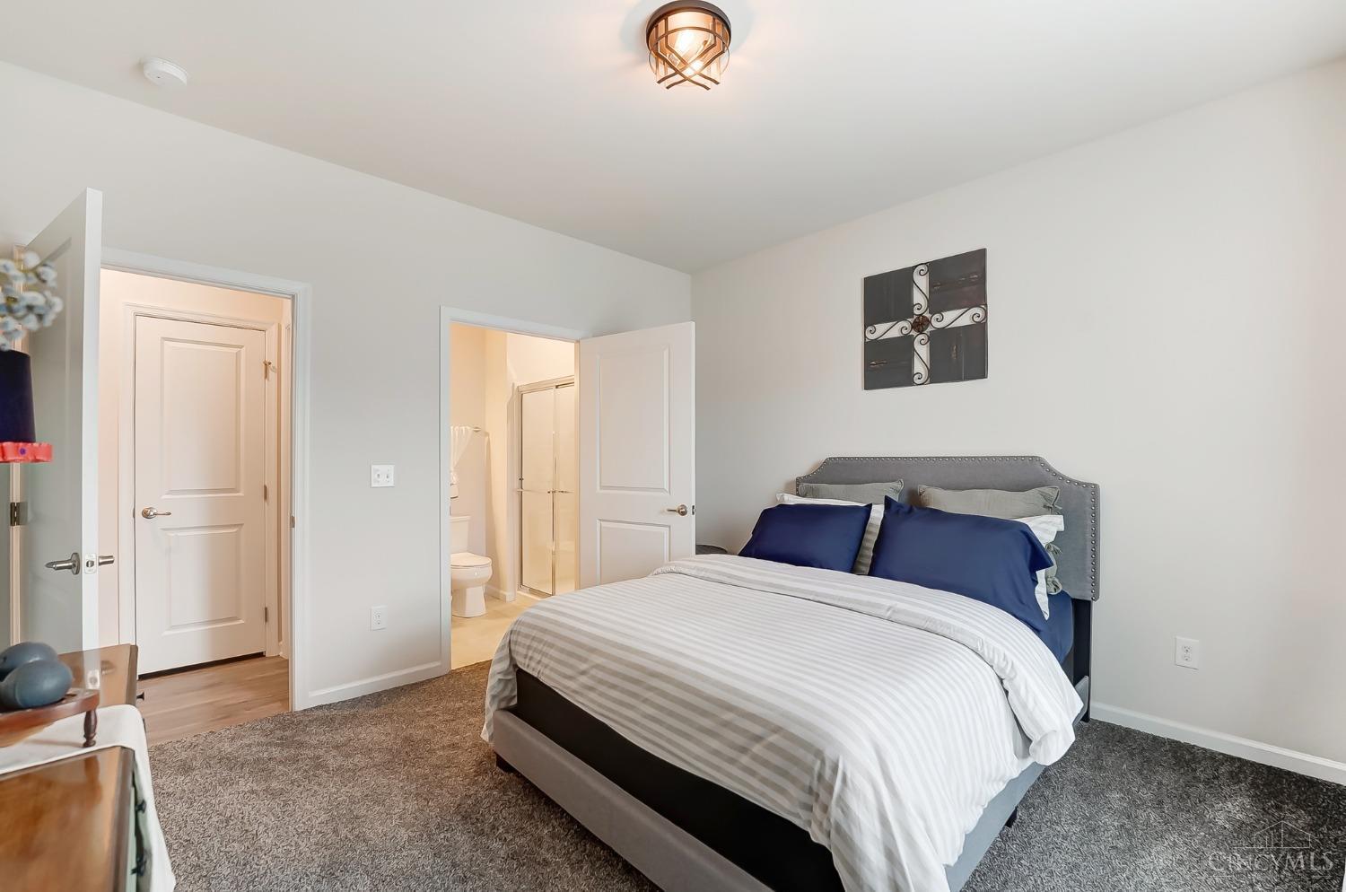 2537 Rosings Park