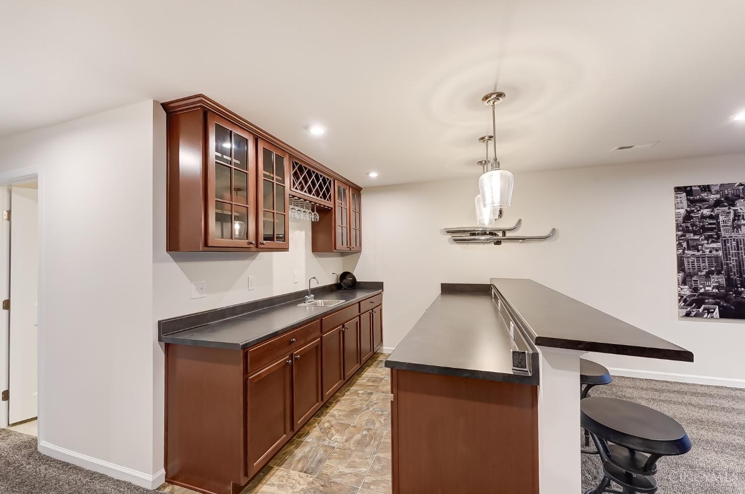 2537 Rosings Park
