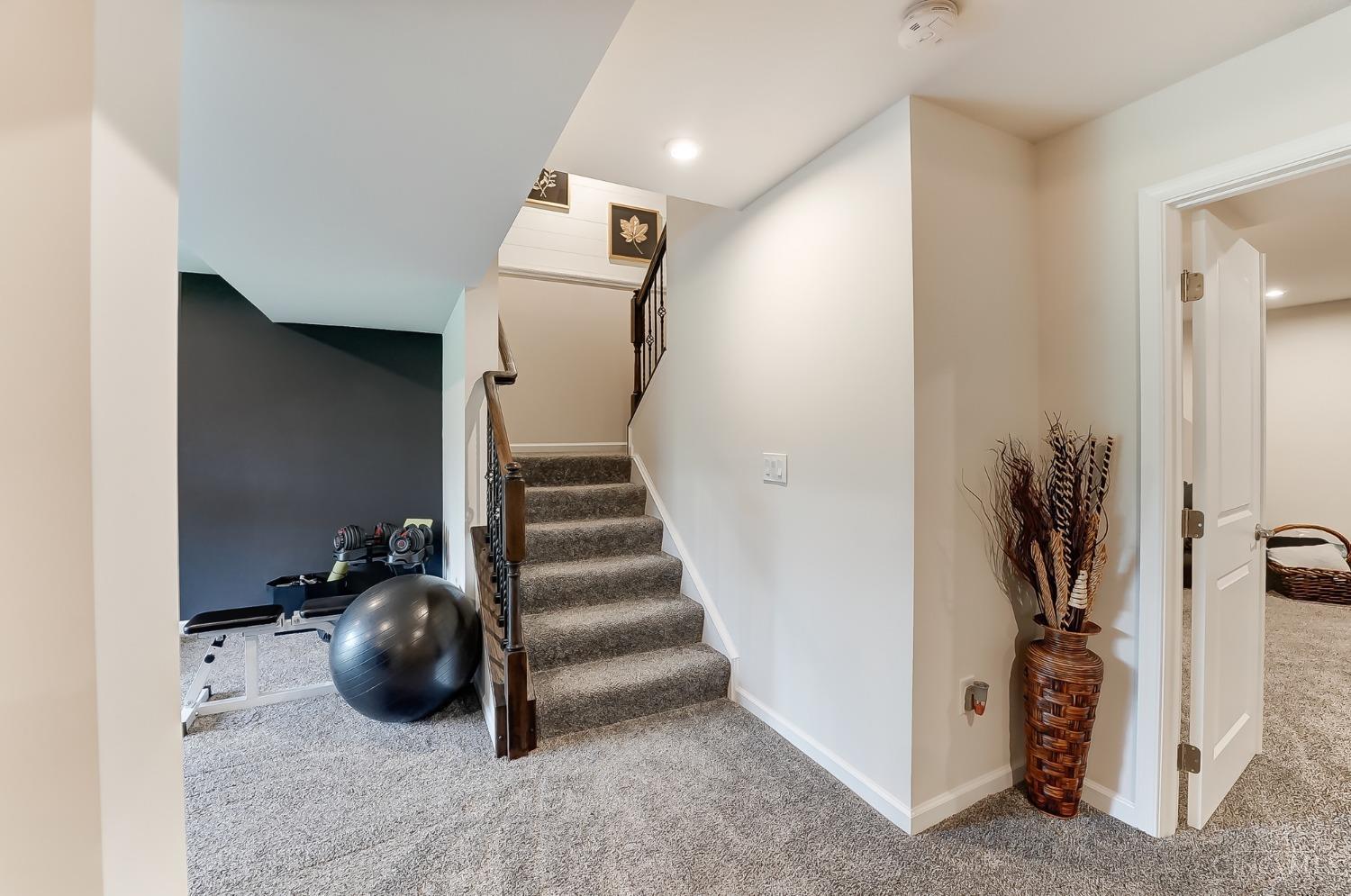 2537 Rosings Park