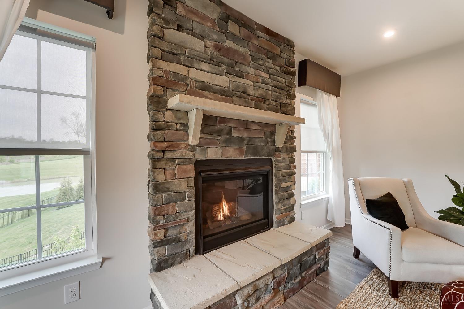 2537 Rosings Park