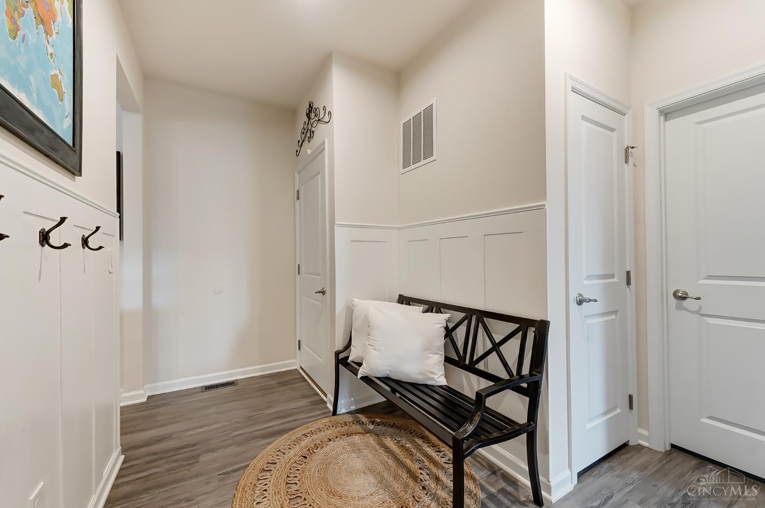 2537 Rosings Park