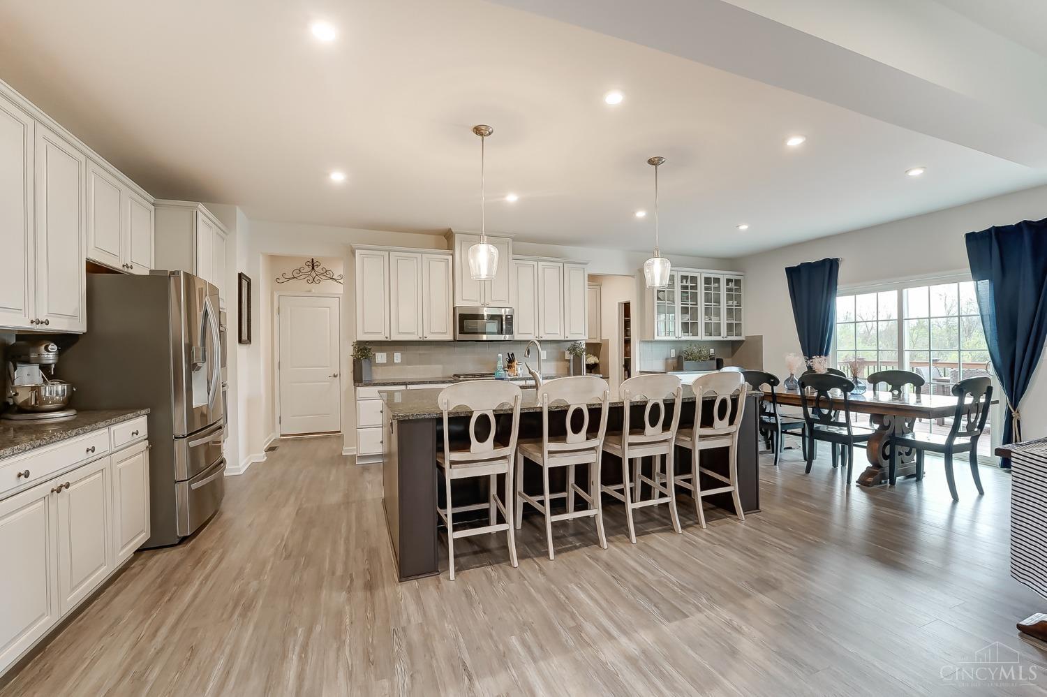 2537 Rosings Park