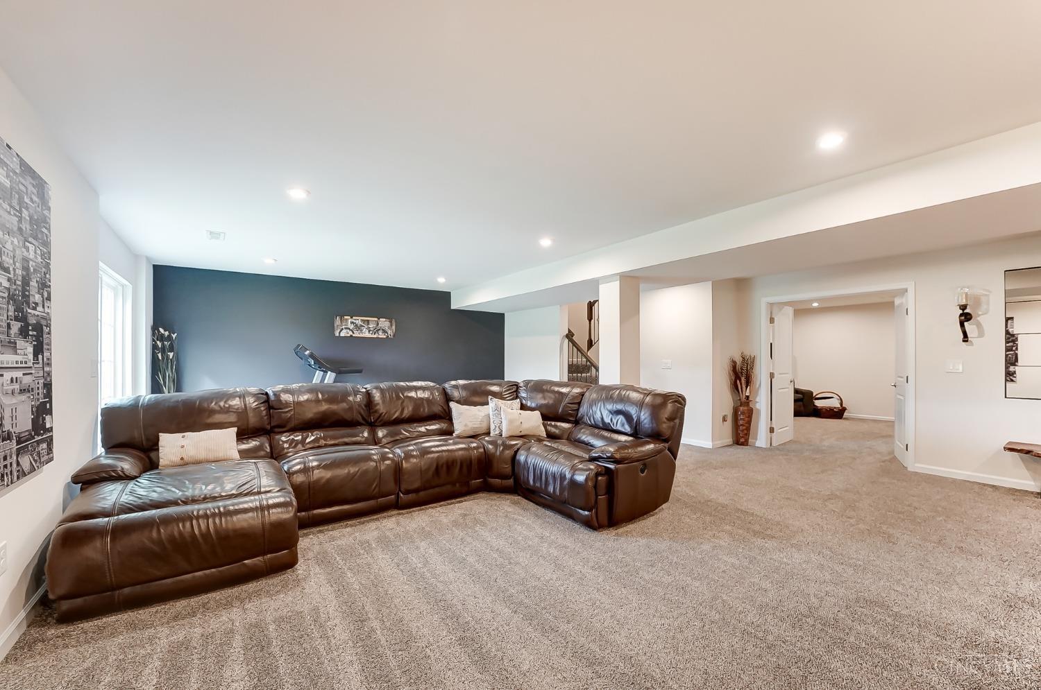 2537 Rosings Park