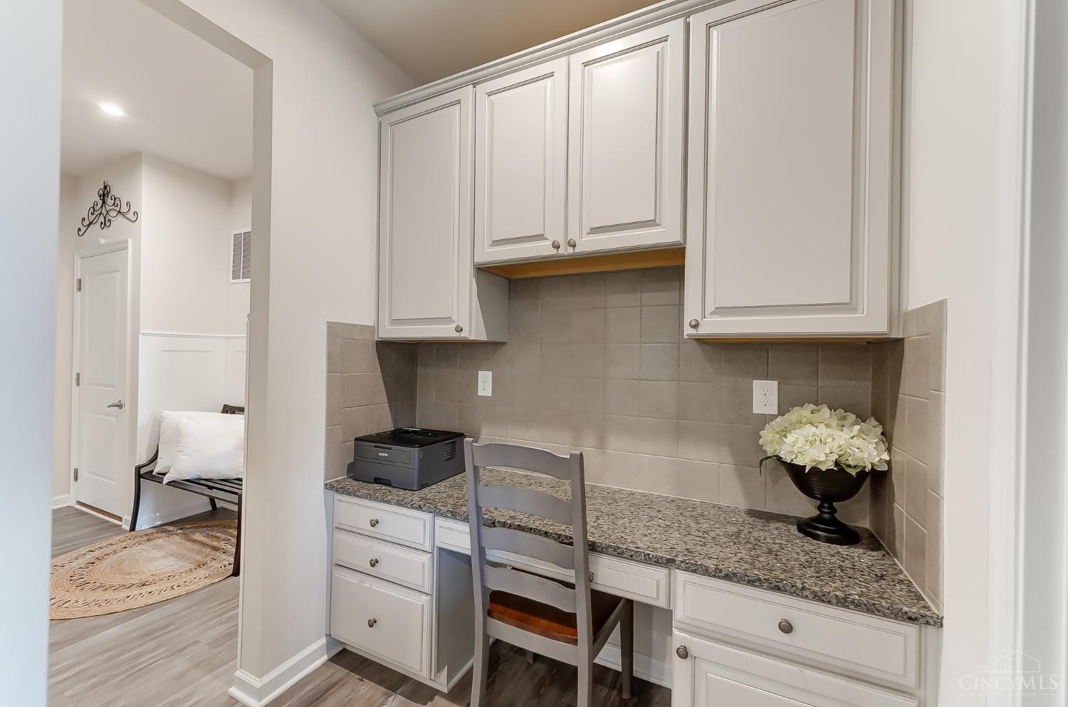 2537 Rosings Park
