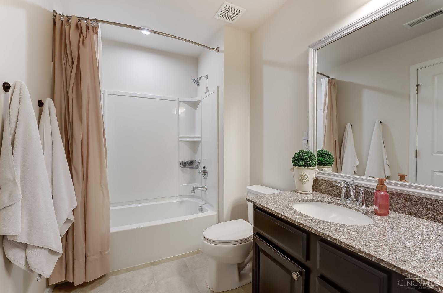 2537 Rosings Park