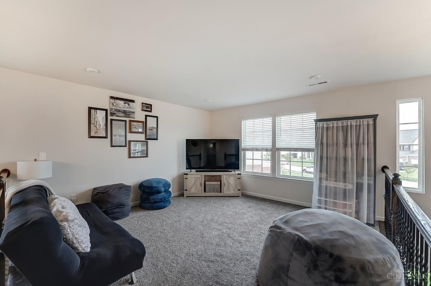 2537 Rosings Park