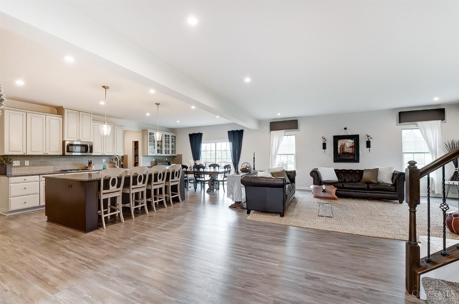 2537 Rosings Park