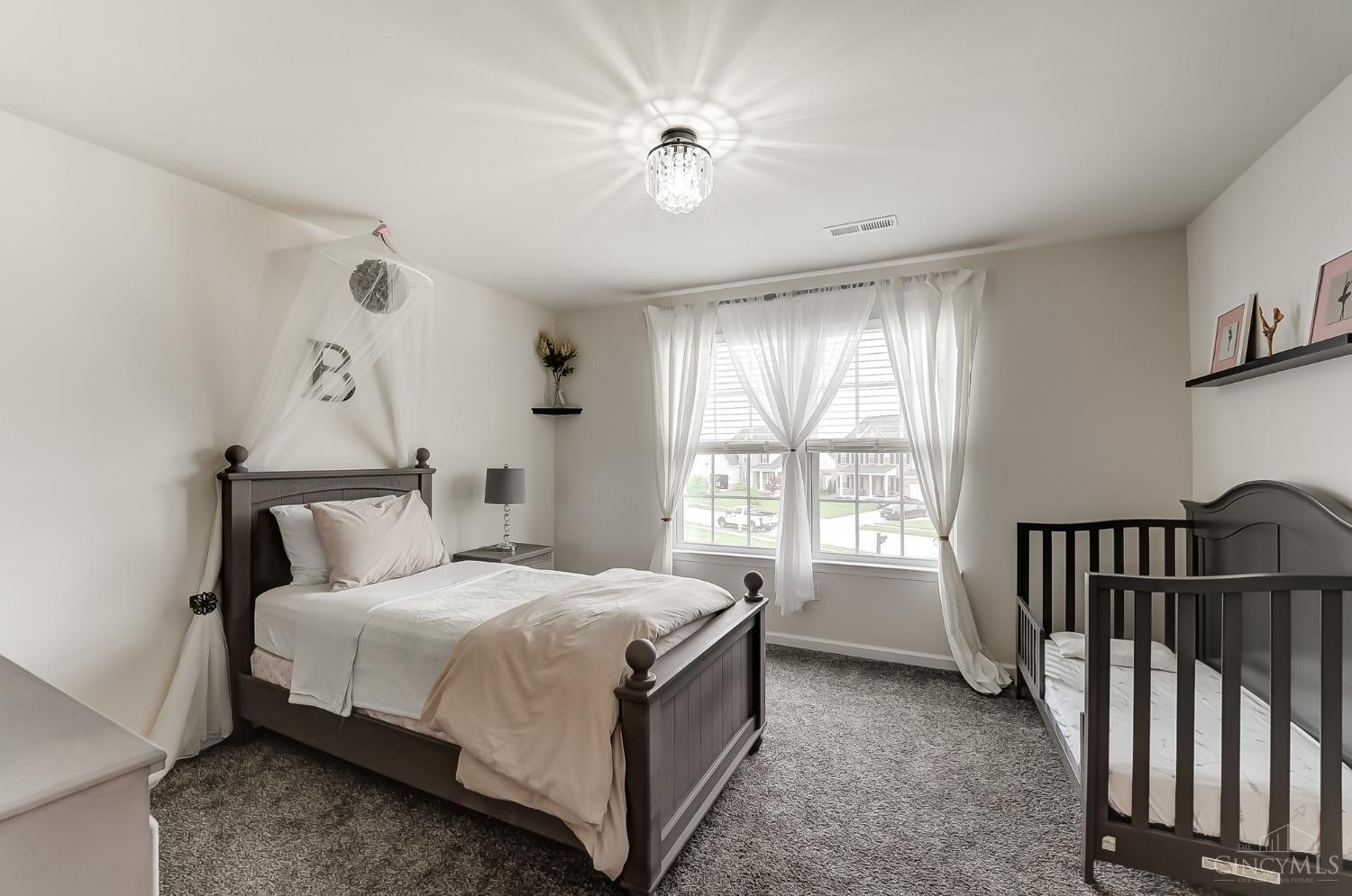 2537 Rosings Park