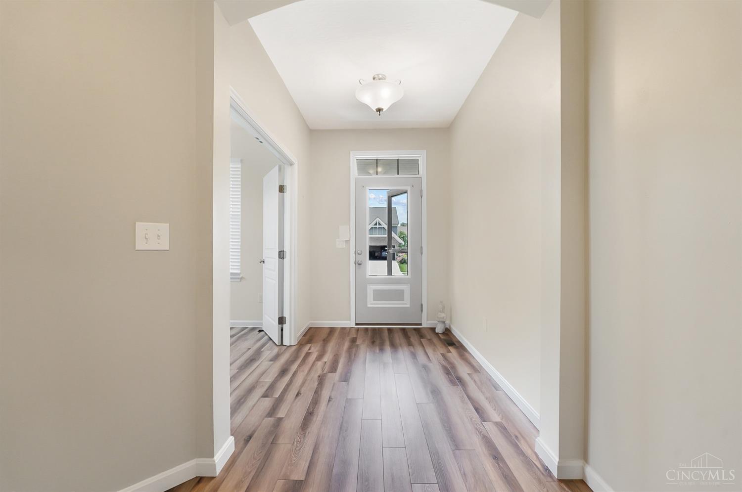 7174 Canterwood Court