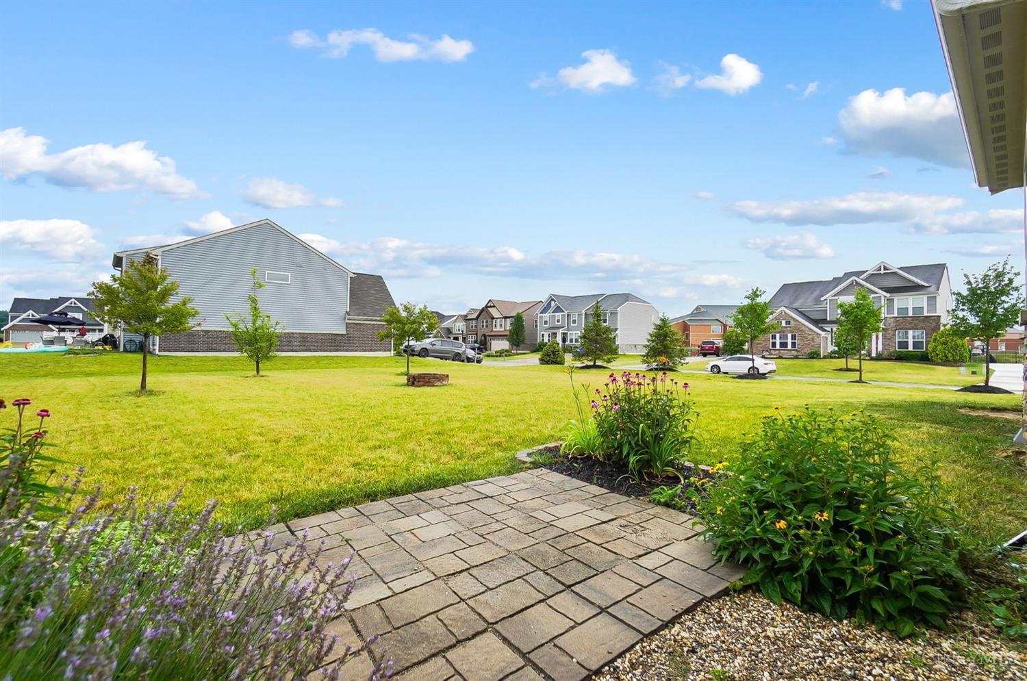 7174 Canterwood Court