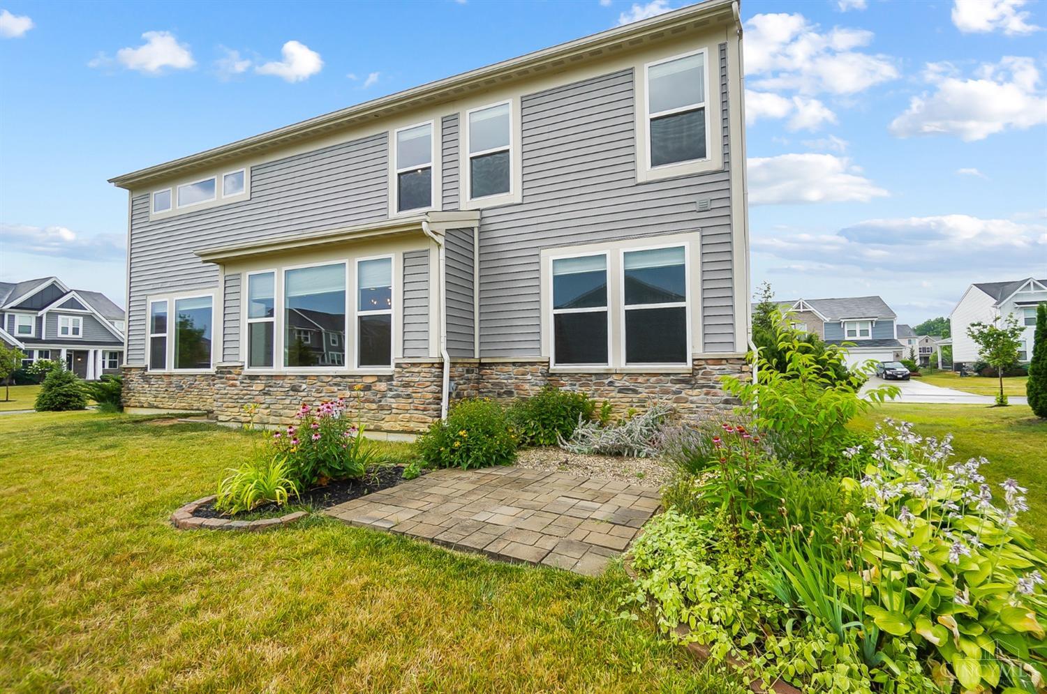 7174 Canterwood Court